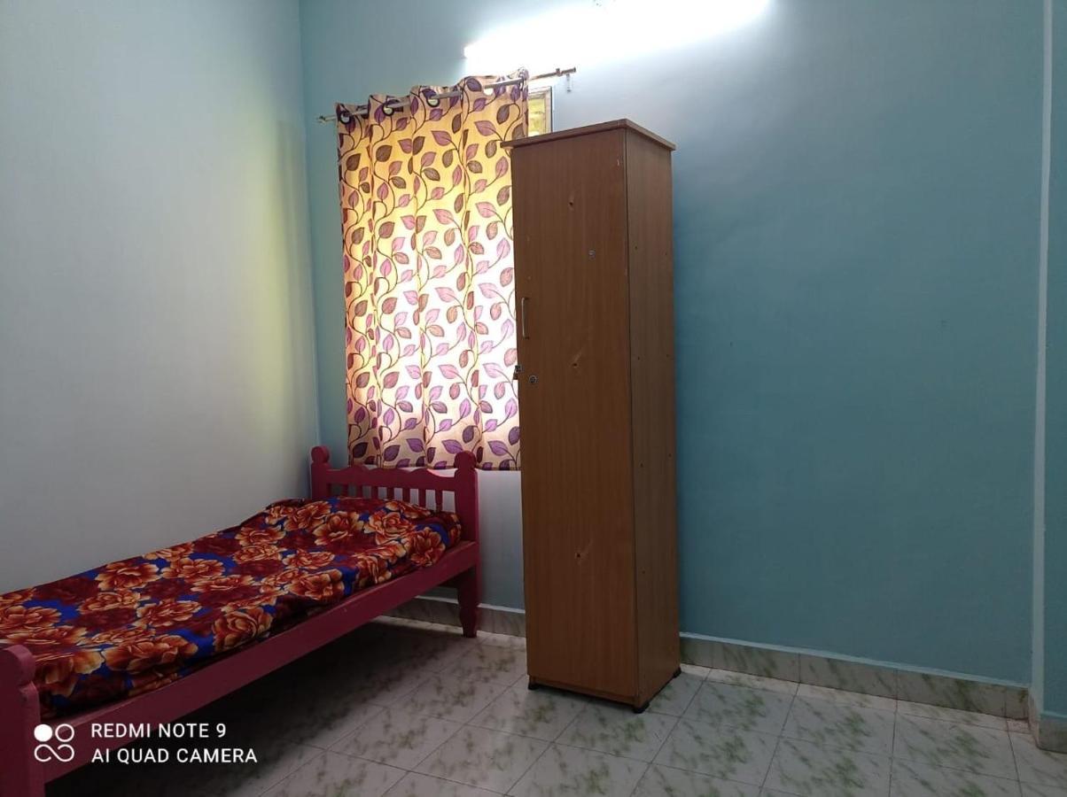 Easvari Grand Pg For Women - Female Only Pansiyon Chennai Dış mekan fotoğraf